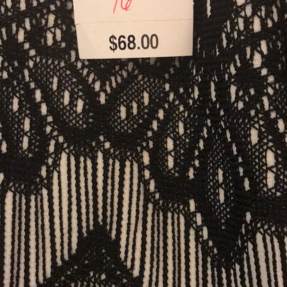 Pretty Skirt - Picture 4 of 5